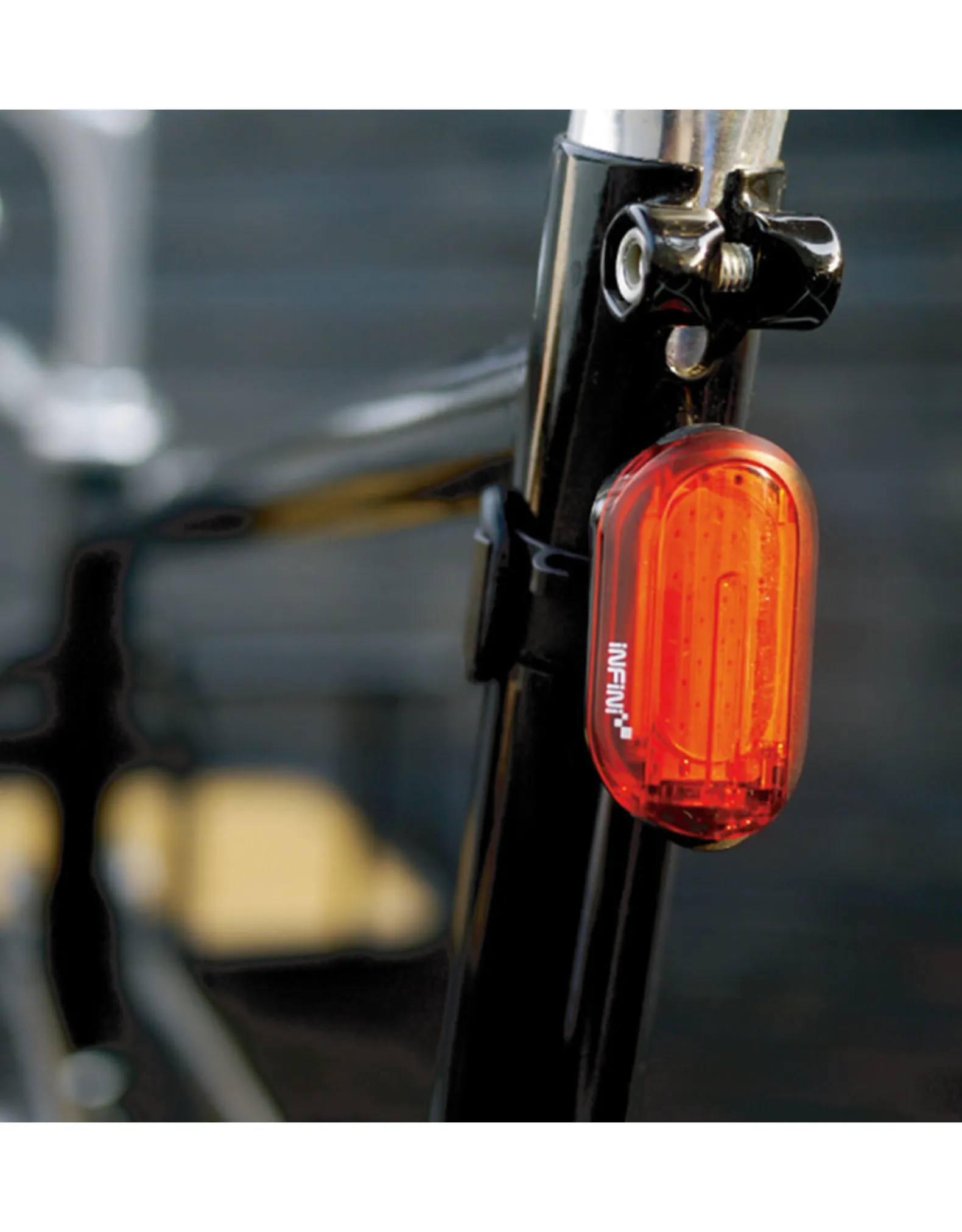 Infini LUMIÈRE ARRIÈRE  I-210R OLLEY