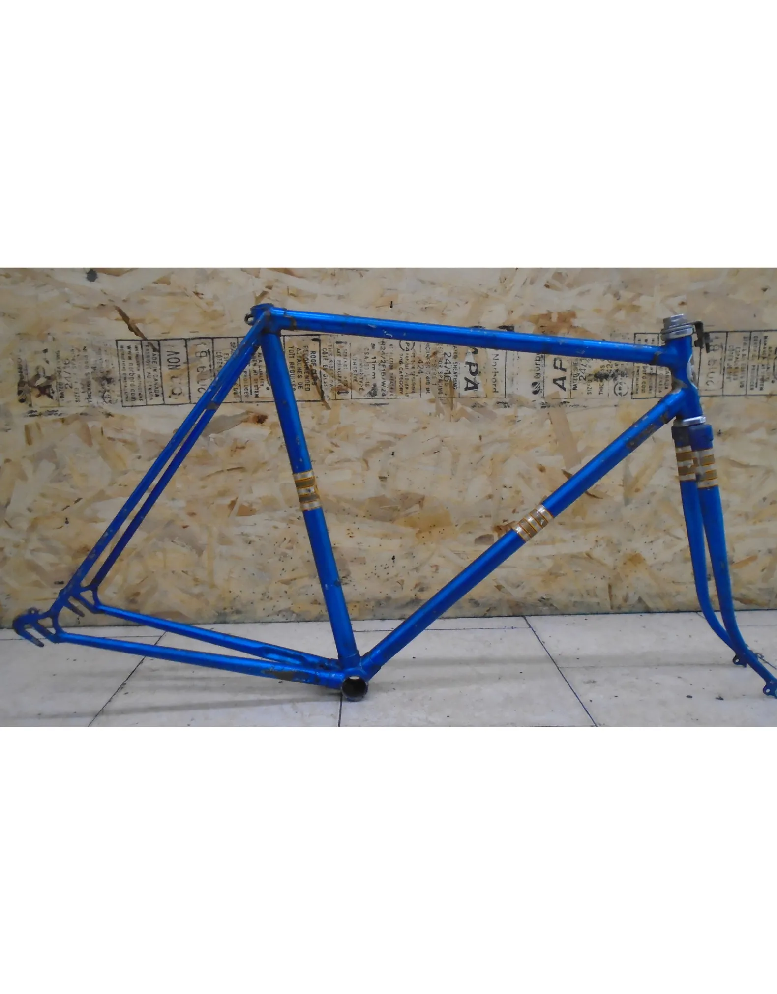 Cadre usagé en acier de route Supercycle 21.5" - 10363