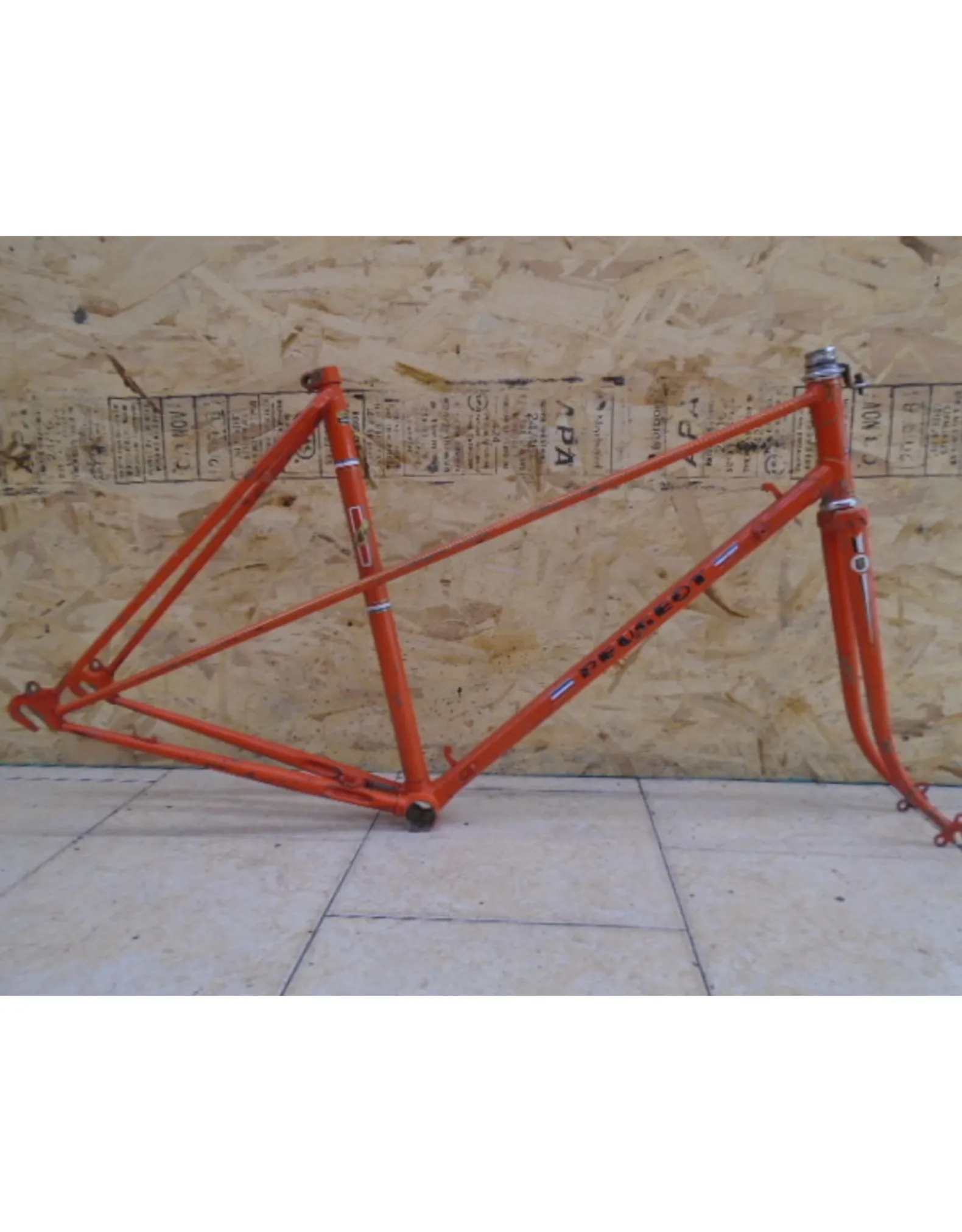 Cadre usagé en acier de route Peugeot 21" - 7852-A